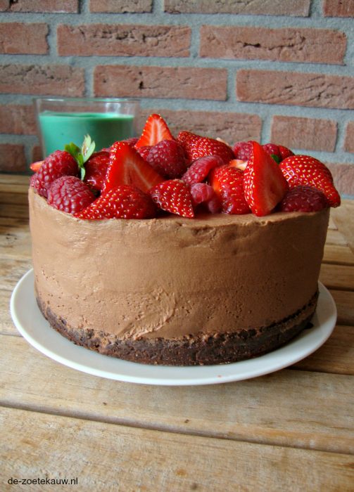 Chocolade cheesecake met rood fruit voor Heel Altena en Bommel bakt